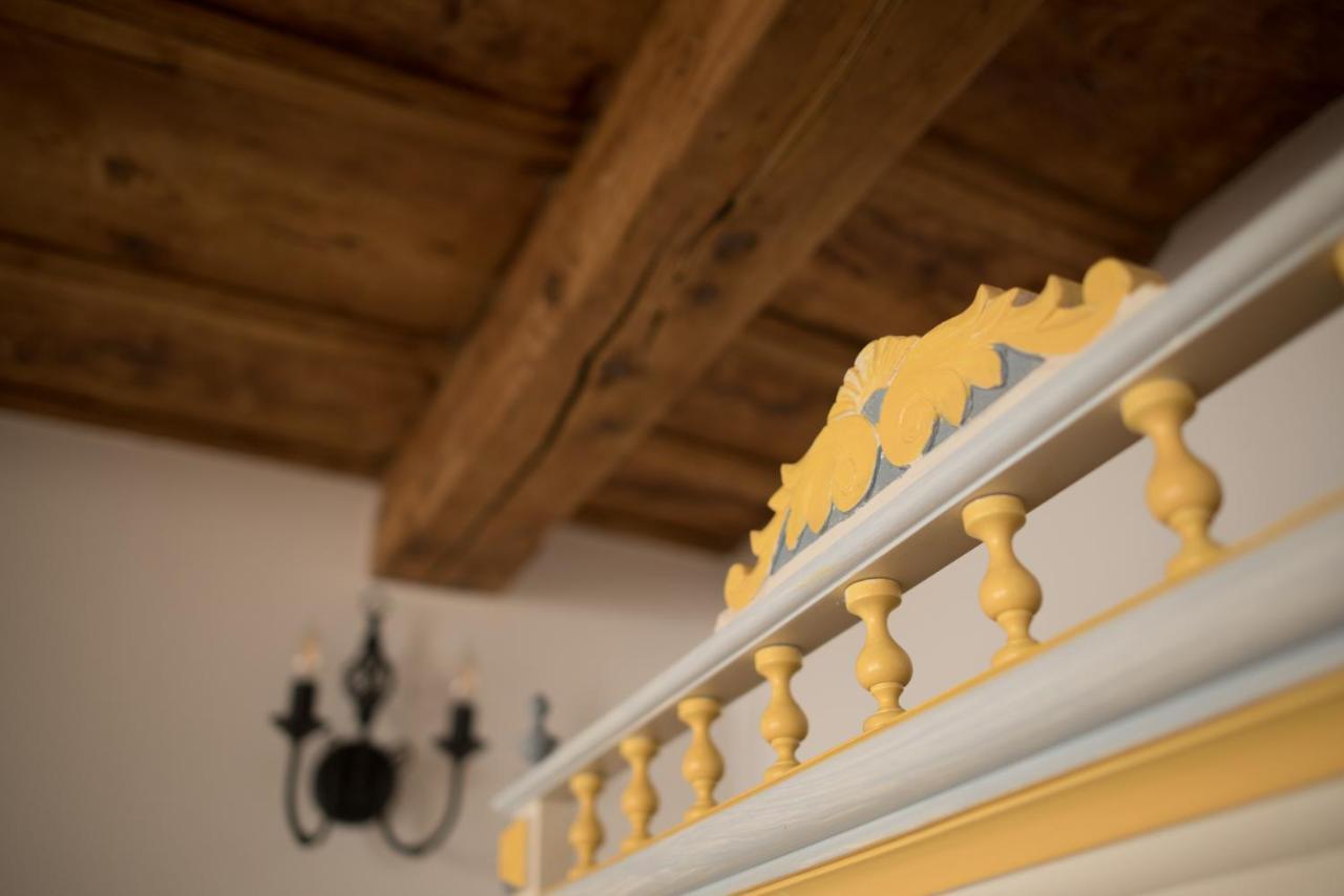 Crown Of Karolina Appartement Braşov Buitenkant foto