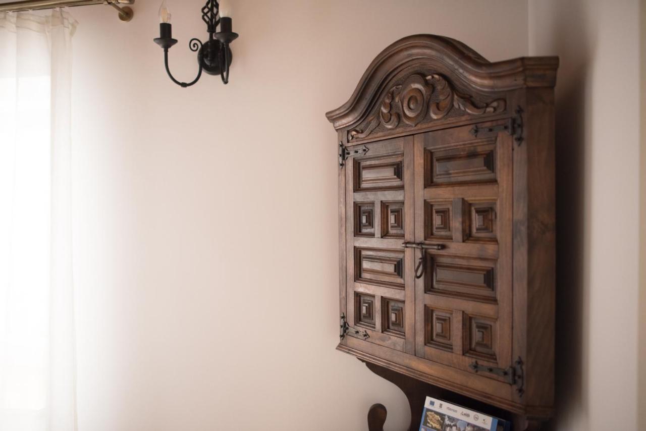 Crown Of Karolina Appartement Braşov Buitenkant foto