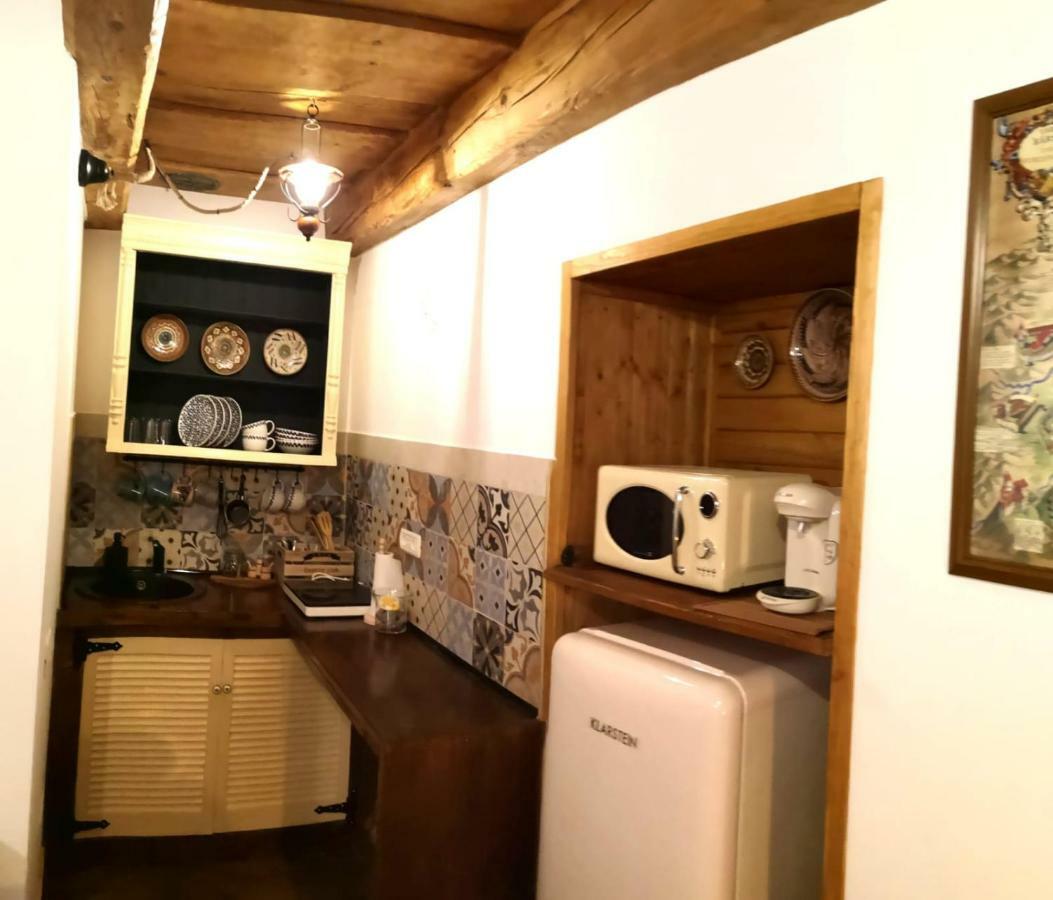 Crown Of Karolina Appartement Braşov Buitenkant foto