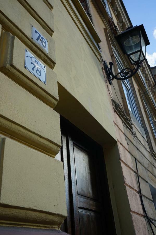 Crown Of Karolina Appartement Braşov Buitenkant foto