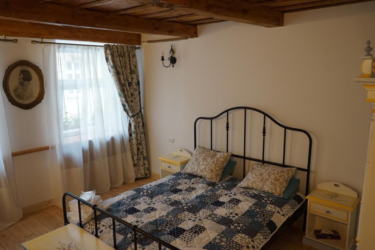 Crown Of Karolina Appartement Braşov Buitenkant foto