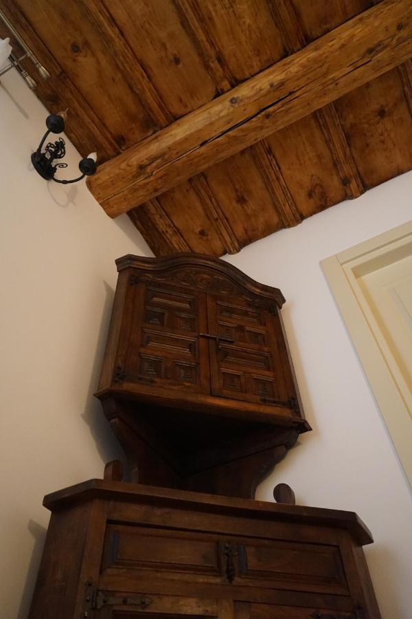 Crown Of Karolina Appartement Braşov Buitenkant foto