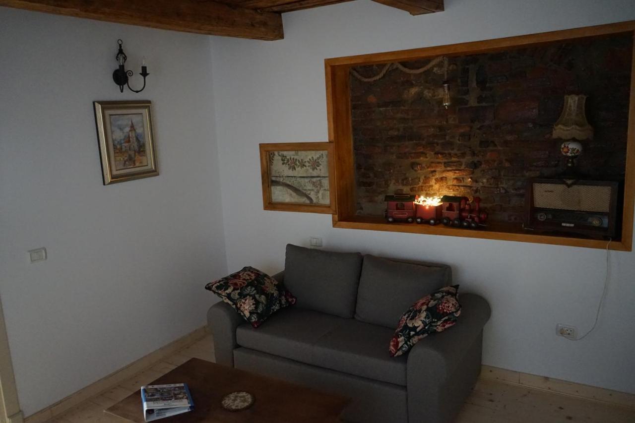 Crown Of Karolina Appartement Braşov Buitenkant foto